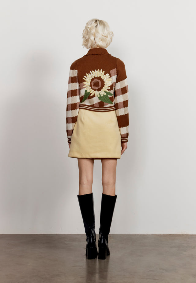 THE SUNFLOWER TRIPPER