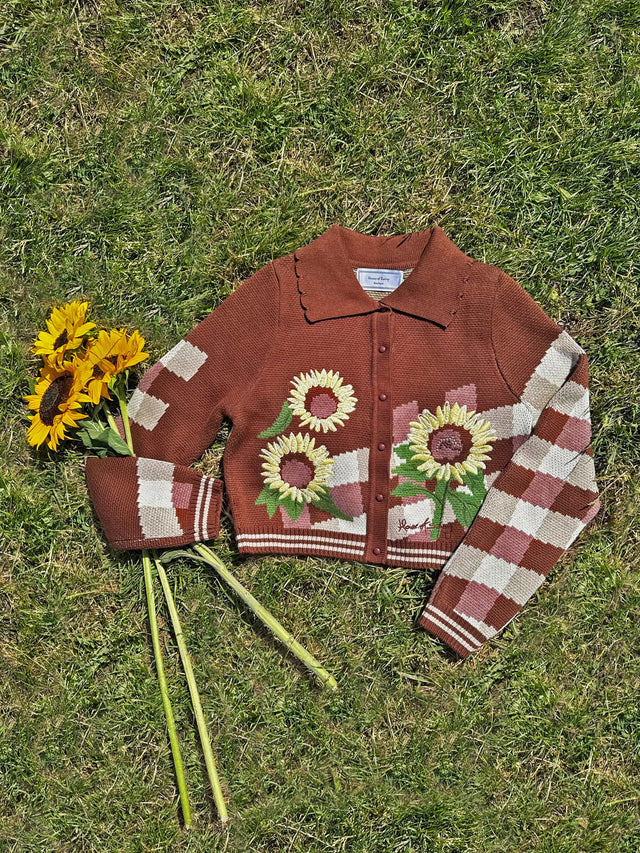 THE SUNFLOWER TRIPPER