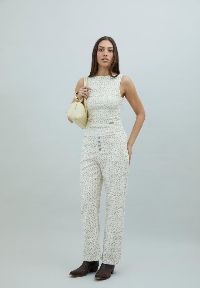 DOUBLE LAYER BUTTERCUP MESH VEST